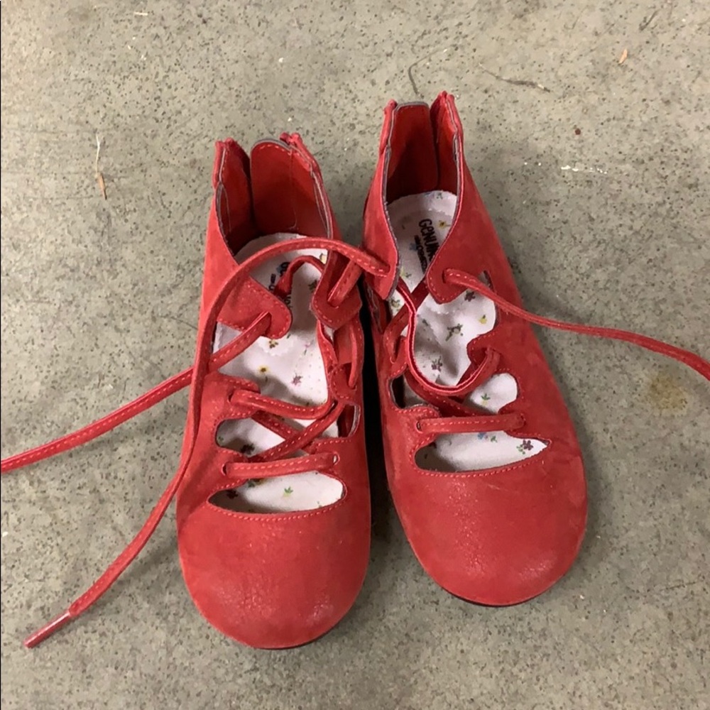 Worn once toddler girl shoes size 8